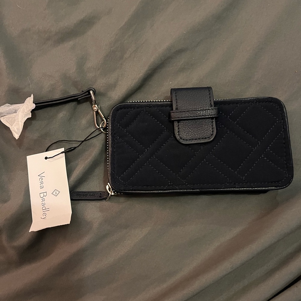 Vera Bradley RFID Smartphone Wristlet. NWT